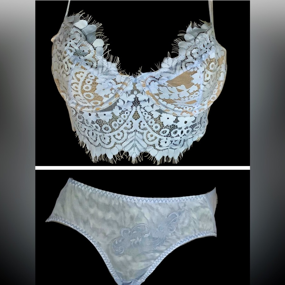 Elegant Lace Underwire Bralette and Panty Set - light blue. Sz. L. NWT